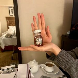 Meet your Posher, Annette